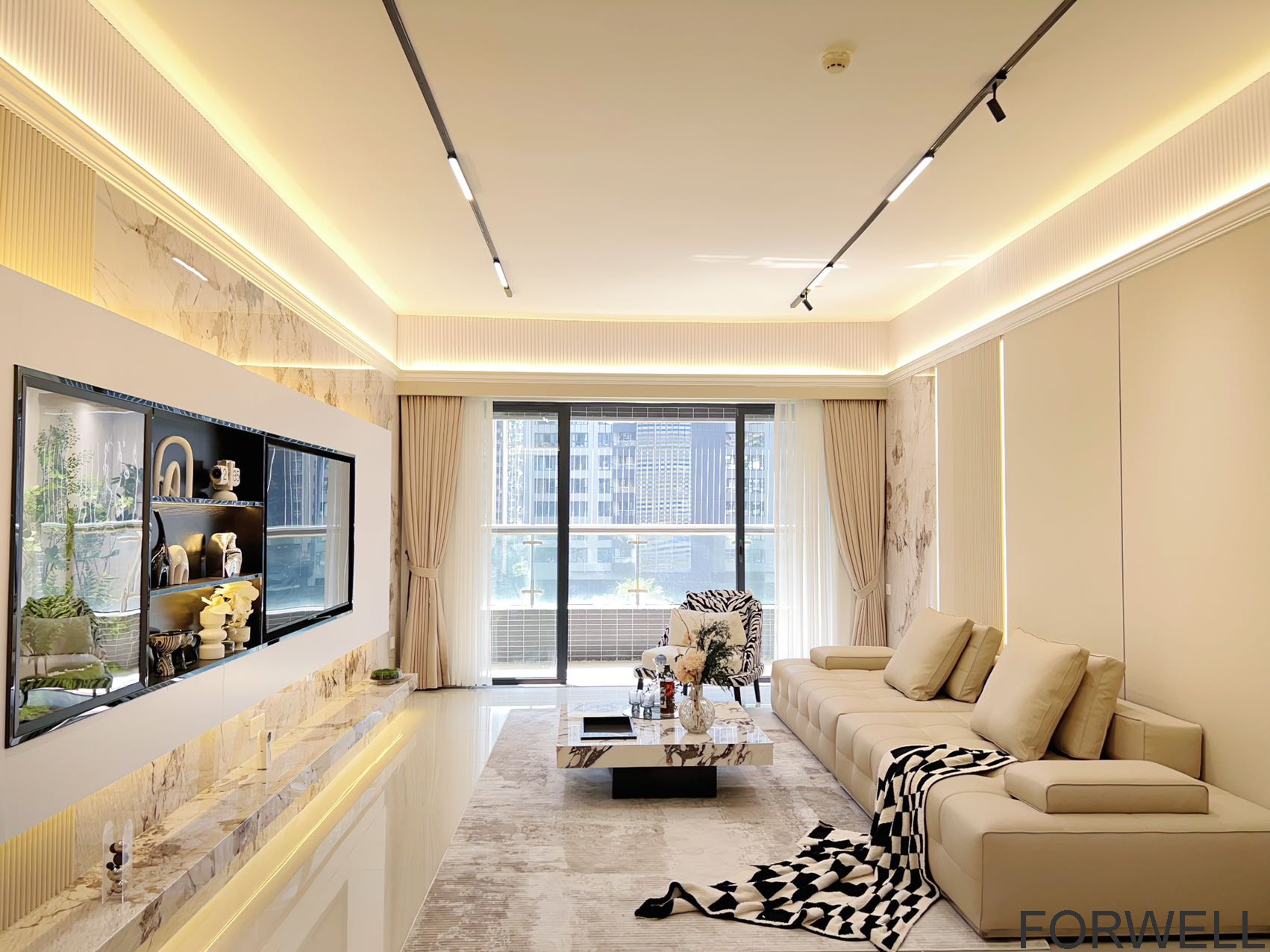 W International Apt. 26F 140m² 3 Bedrooms South