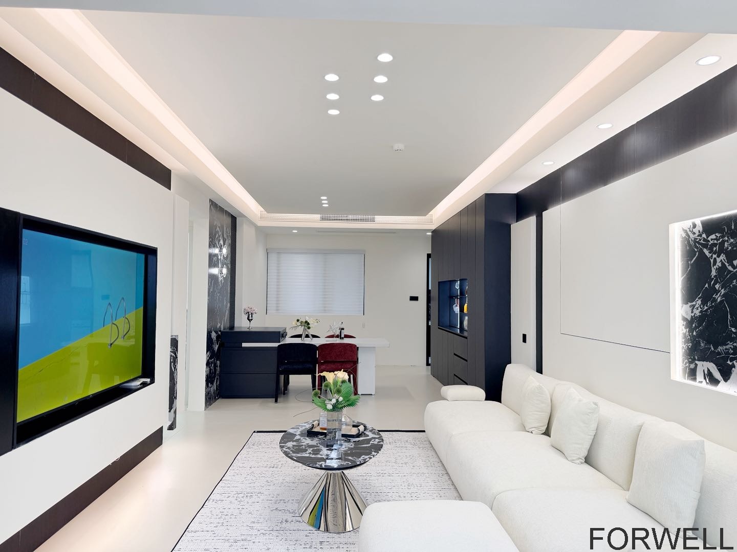 W International Apt. 37F 127m² 2 Bedrooms North